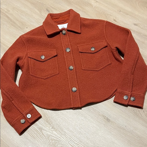 Wilfred The Ganna Cropped Shirt Button-Up Jacket - Picture 2 of 7